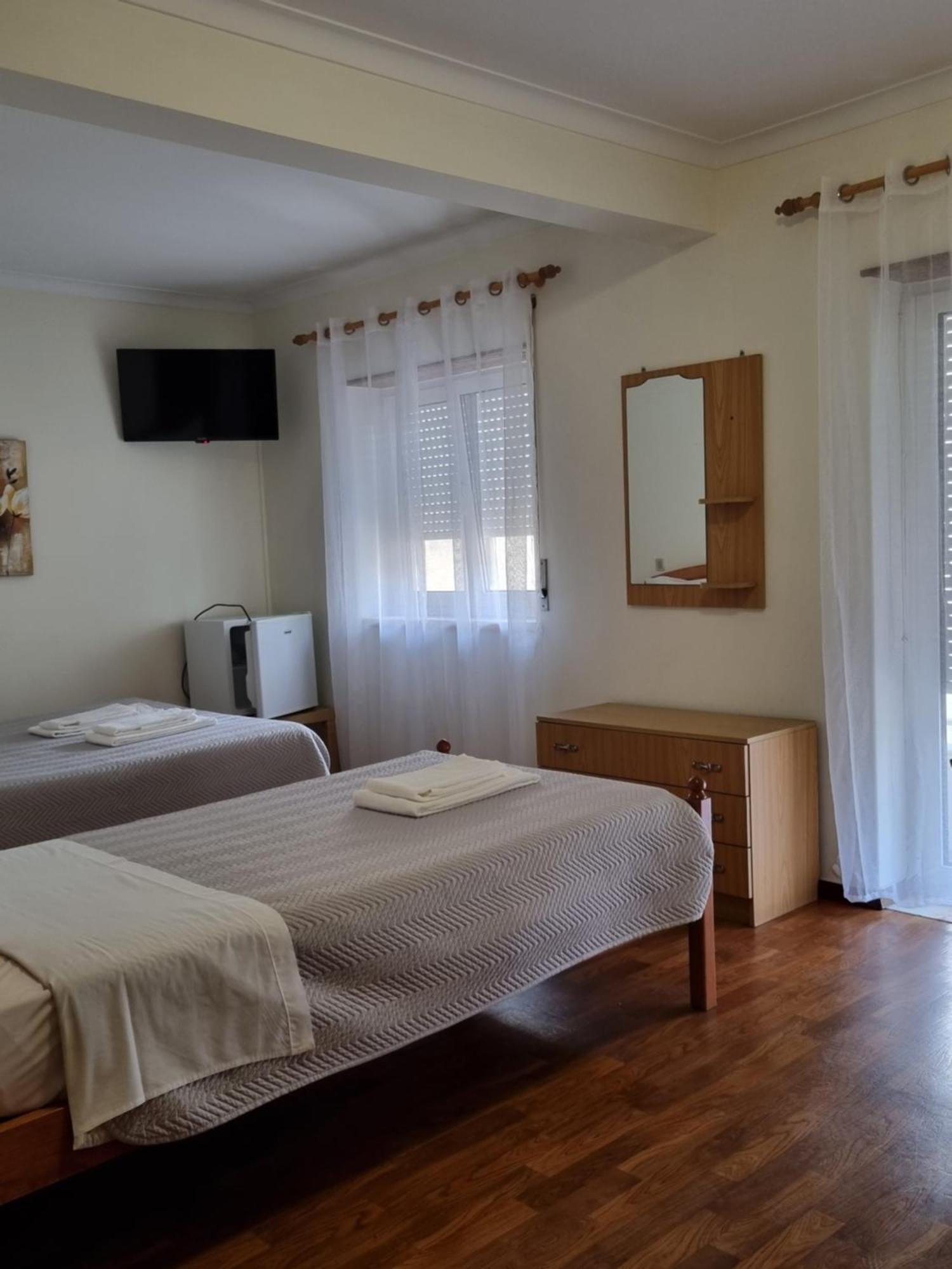 Residencia Salva-Vidas Bed & Breakfast Nazare Room photo